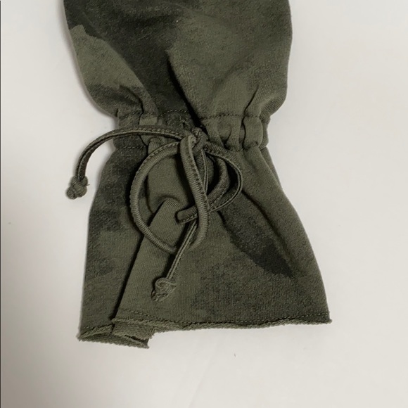 ALTERNATIVE Brand Cropped Sweatshirt - Picture 4 of 5